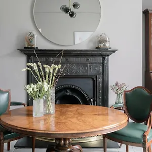 Pembroke Hall Guest house